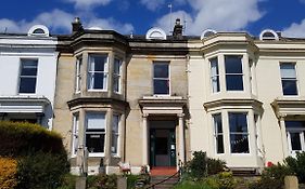 Strathdon Guest House Dundee 3*